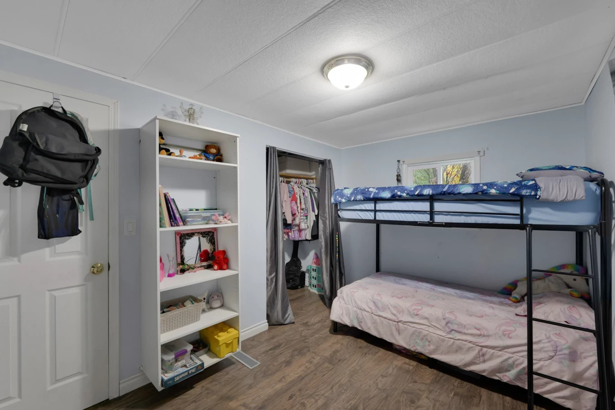 Bedroom 4 Photo of 8 39884 Government Road, Squamish, BC
