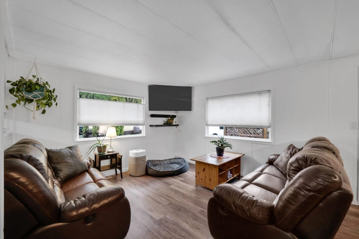 Family Room Photo of 8 39884 Government Road, Squamish, BC