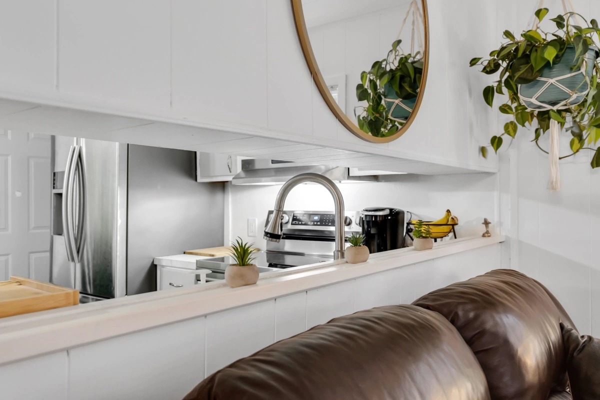 Living Room Photo of 8 39884 Government Road, Squamish, BC