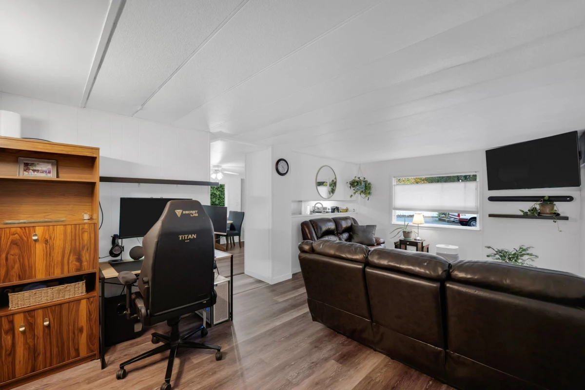 Pantry Photo of 8 39884 Government Road, Squamish, BC