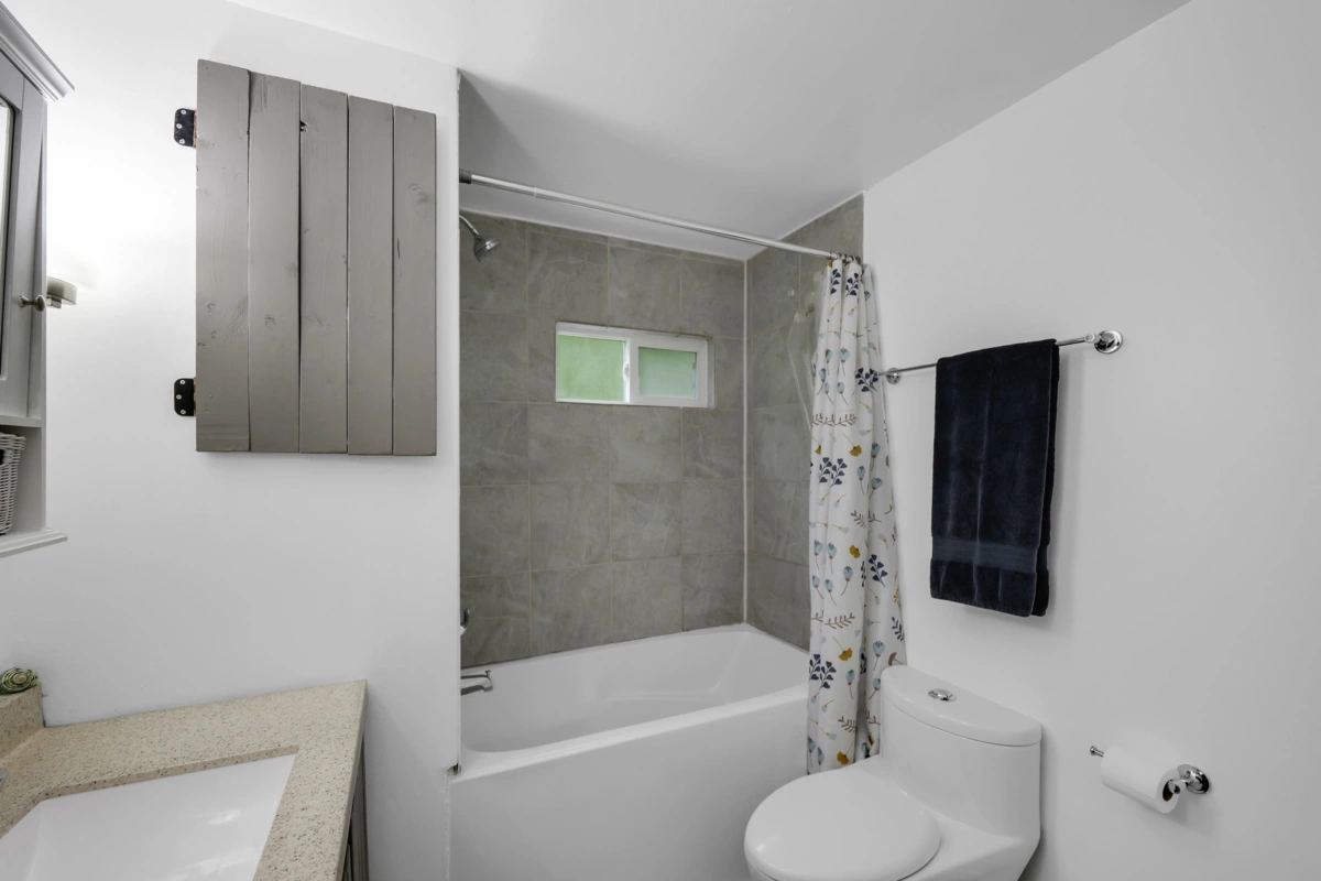 Primary Bedroom Photo of 8 39884 Government Road, Squamish, BC