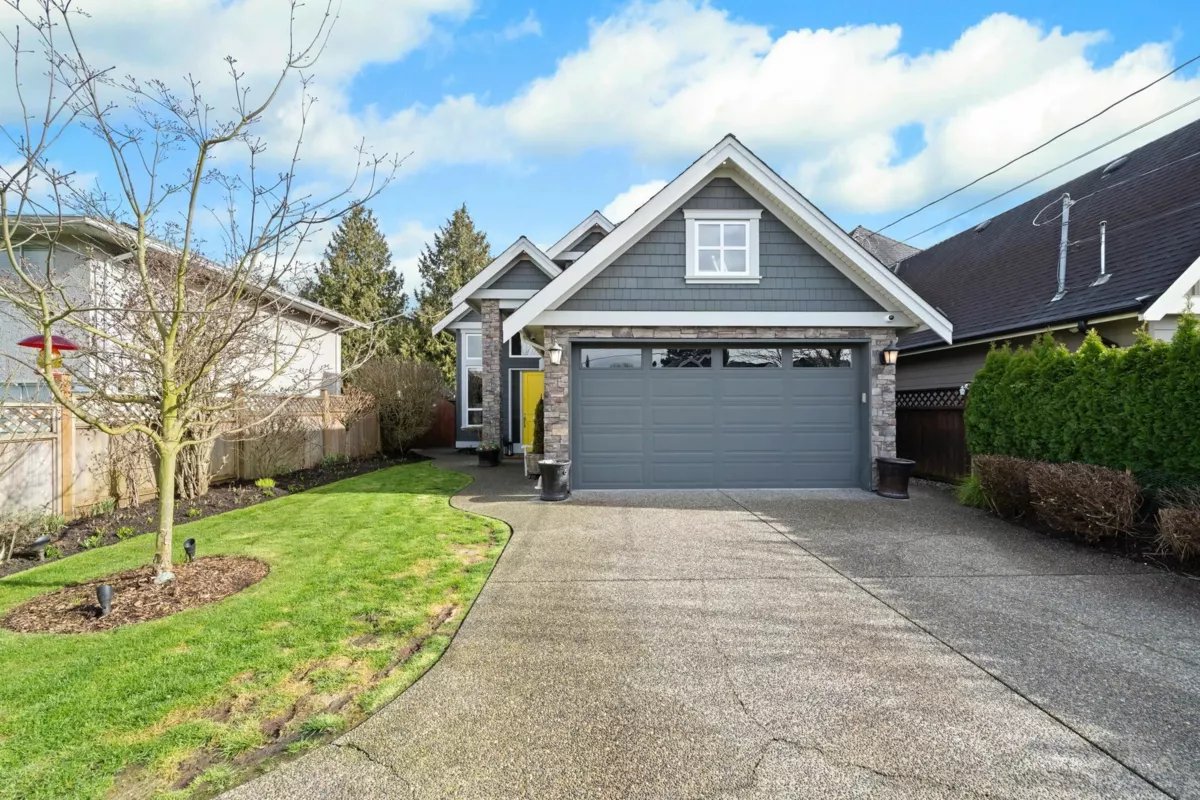 Fitness Center Photo Near 7860 Eperson Road, Richmond, BC