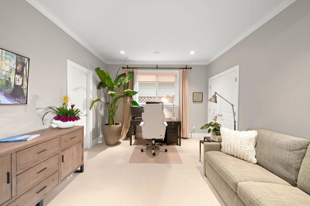 Mudroom Photo of 7860 Eperson Road, Richmond, BC