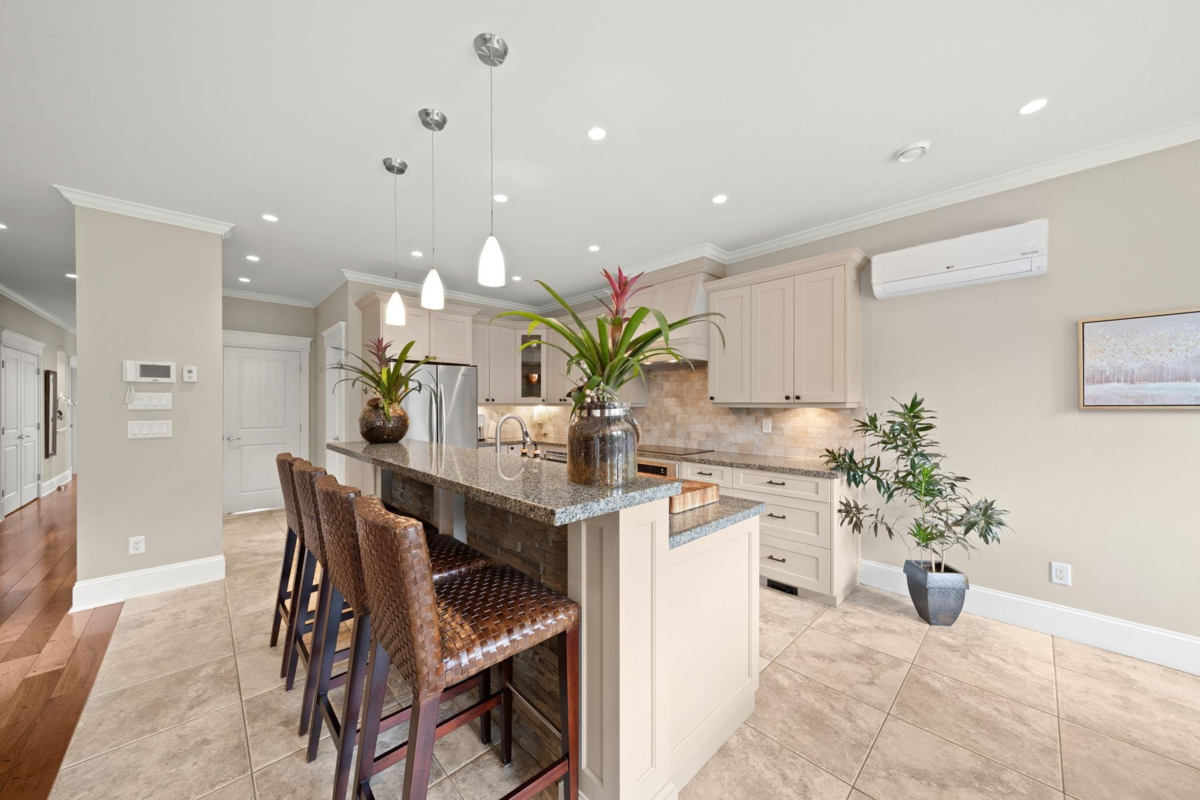 Primary Bathroom Photo of 7860 Eperson Road, Richmond, BC