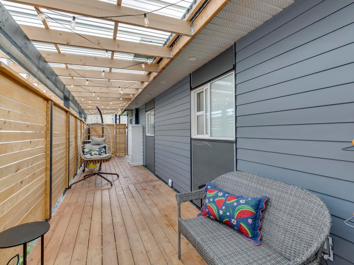 Hallway Photo of 4 39768 Government Road, Squamish, BC