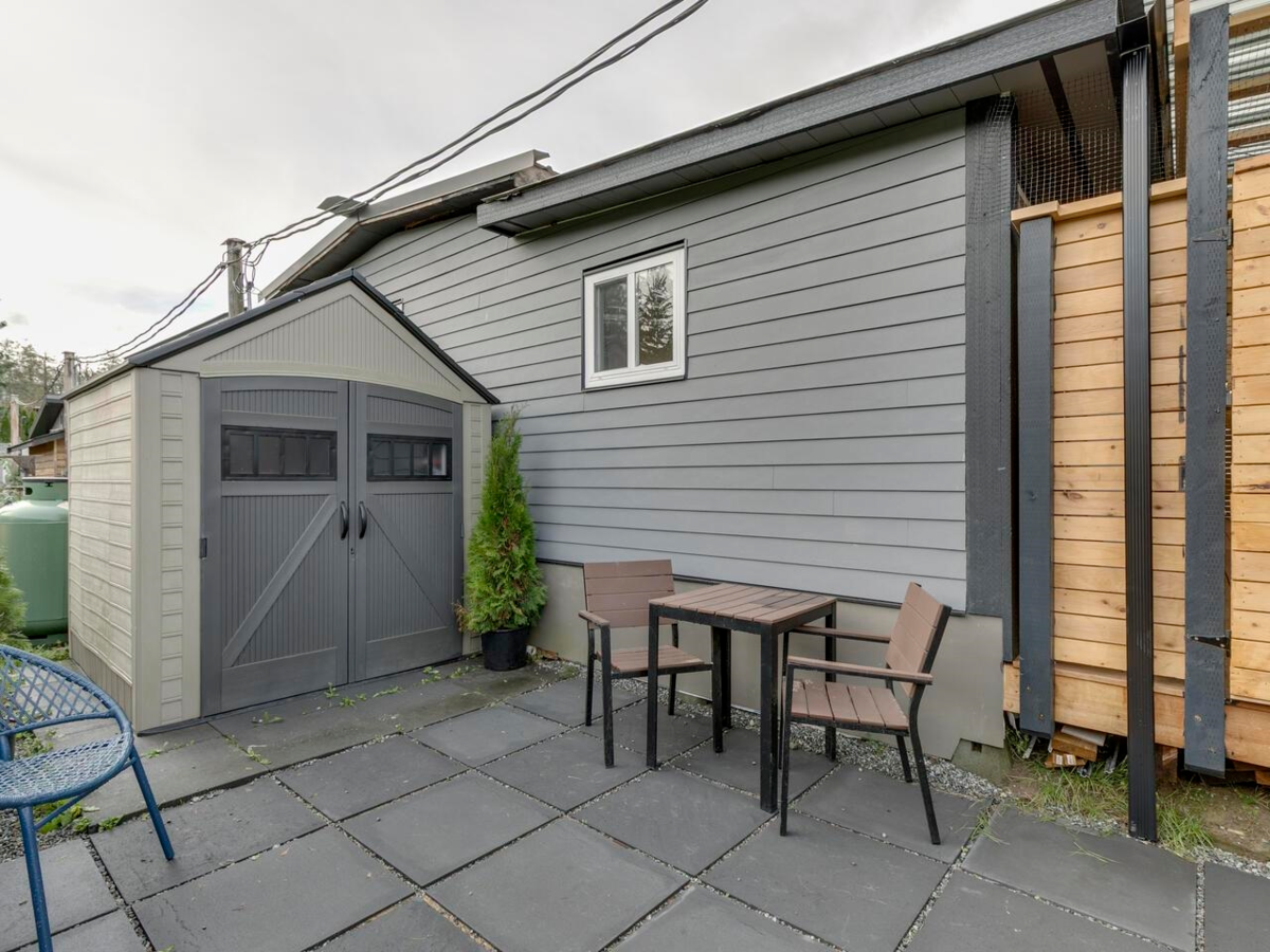 Mudroom Photo of 4 39768 Government Road, Squamish, BC