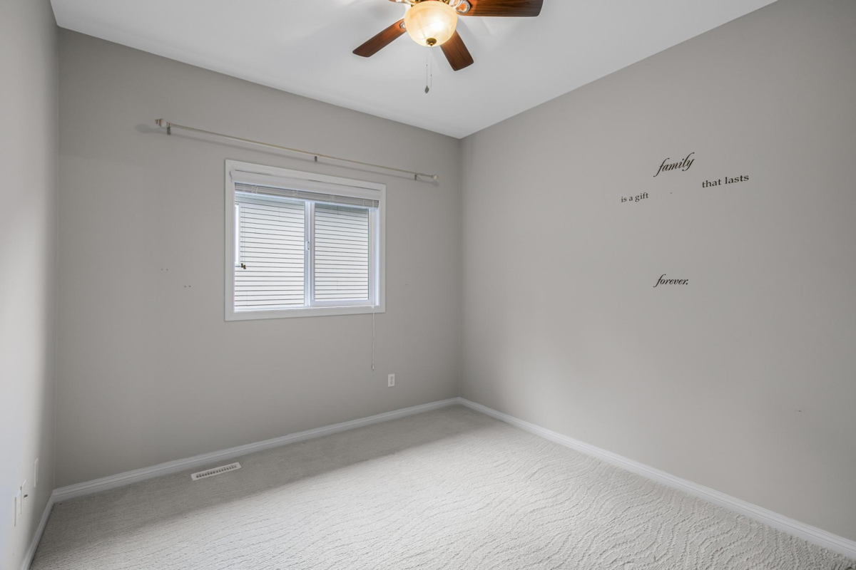 Entry Foyer Photo of 33 45957 Sherwood Drive, Chilliwack, BC