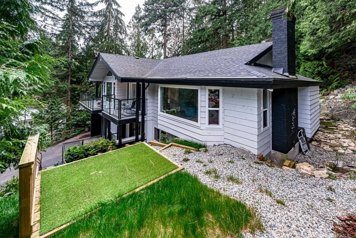 Aerial View of 4621 Caulfeild Drive, West Vancouver, BC