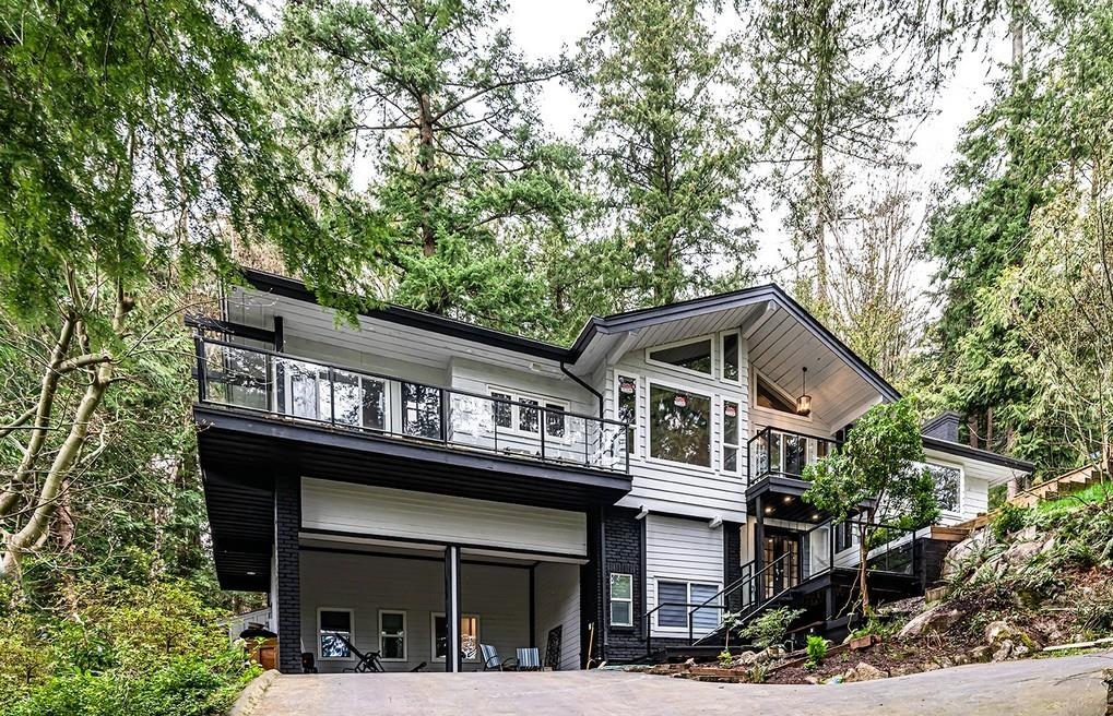 Exterior Front Photo of 4621 Caulfeild Drive, West Vancouver, BC