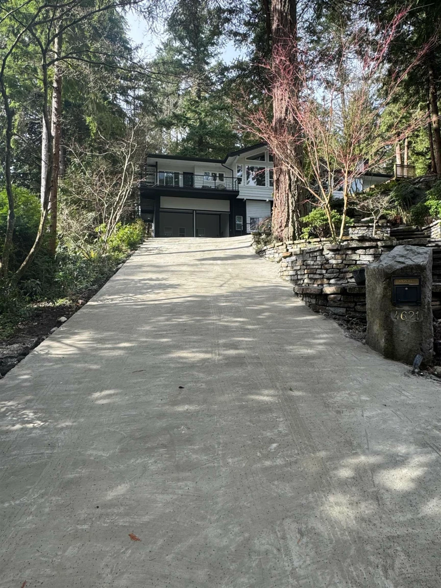 Hot Tub / Spa Photo of 4621 Caulfeild Drive, West Vancouver, BC