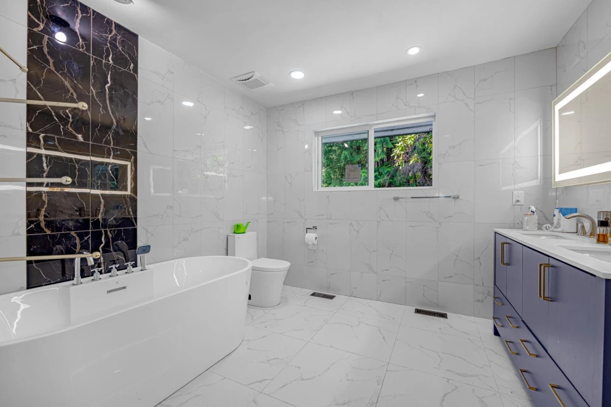 Loft / Bonus Room Photo of 4621 Caulfeild Drive, West Vancouver, BC