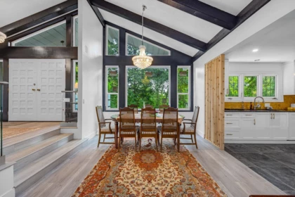 Kitchen Island Photo of 4621 Caulfeild Drive, West Vancouver, BC
