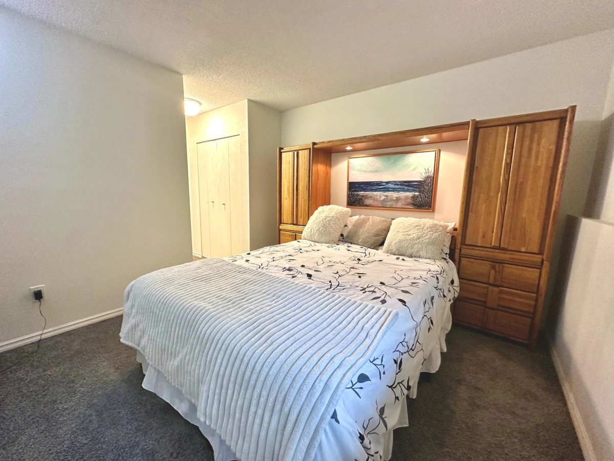 Powder Room Photo of 1 1860 Southmere East Crescent, Surrey, BC