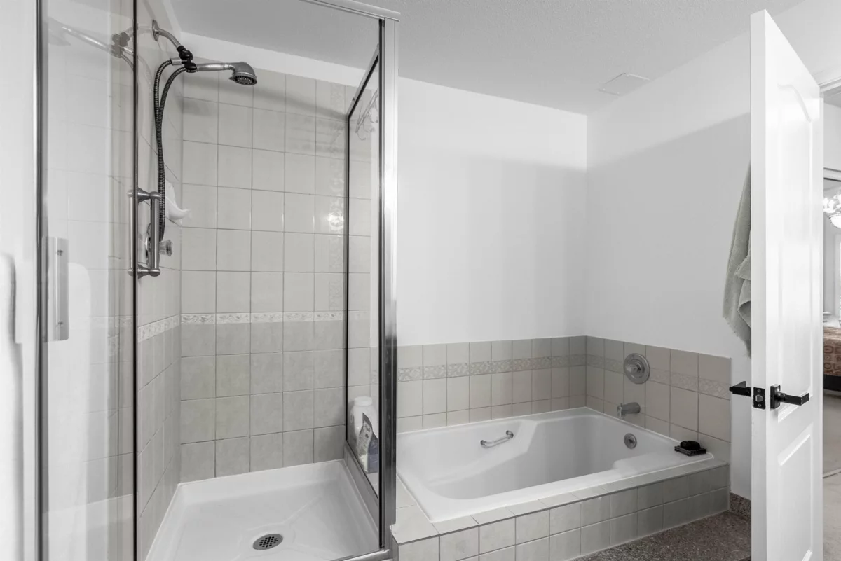 Bedroom 2 Photo of 221 12873 Railway Avenue, Richmond, BC