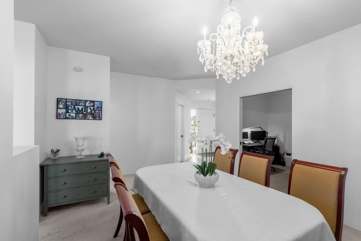Kitchen Island Photo of 221 12873 Railway Avenue, Richmond, BC