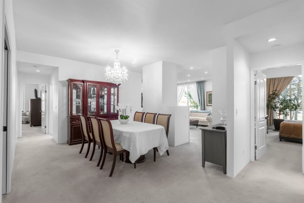 Kitchen Photo of 221 12873 Railway Avenue, Richmond, BC