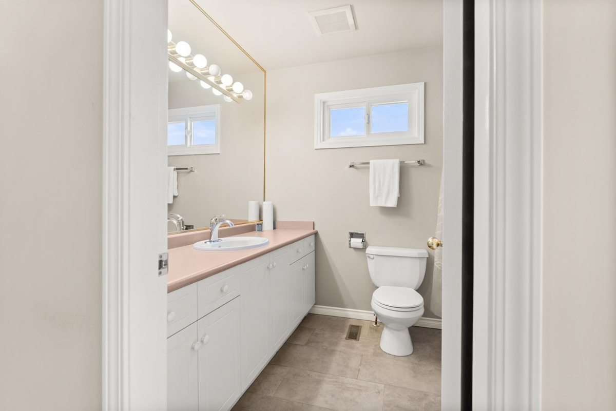 Hot Tub / Spa Photo of 141 3031 Williams Road, Richmond, BC