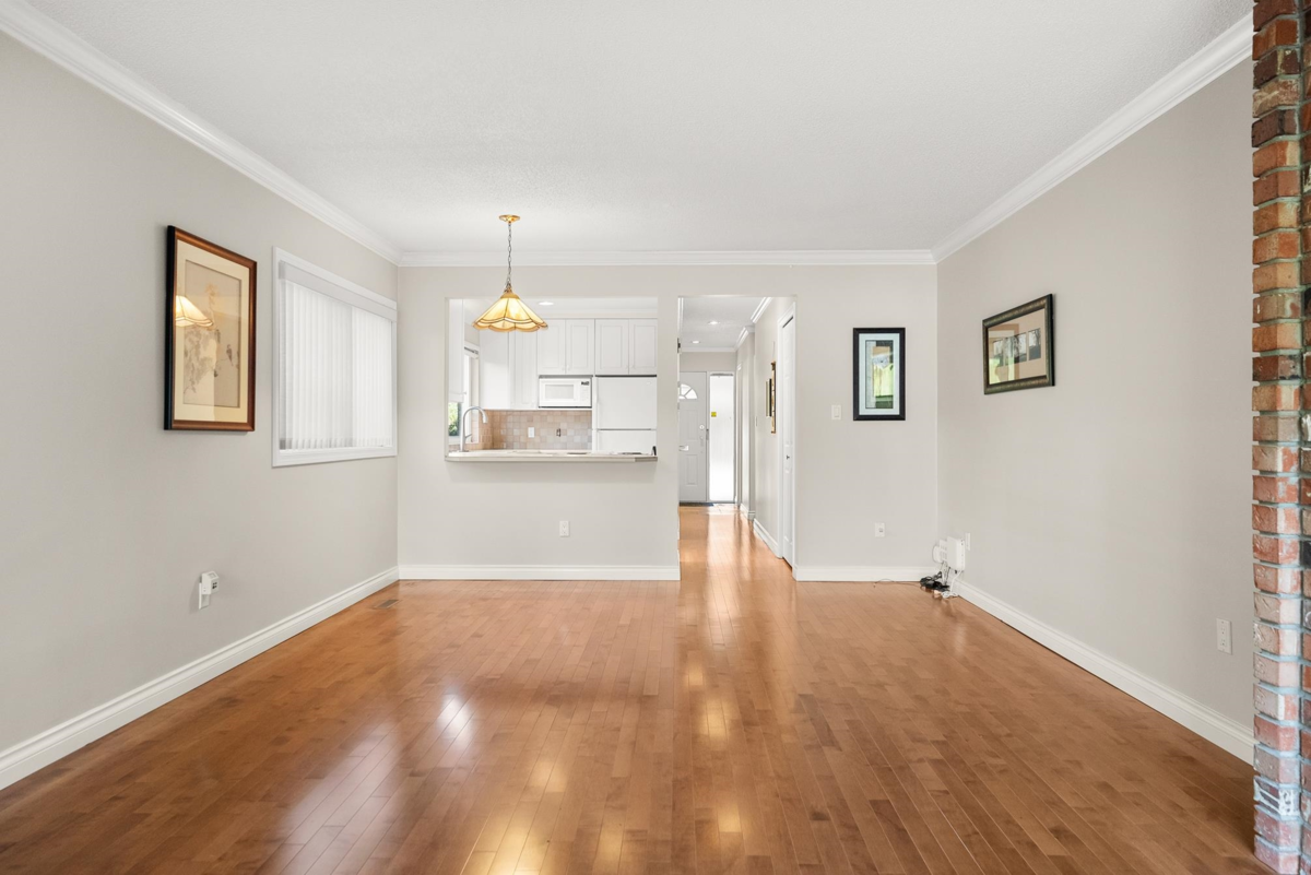 Primary Bathroom Photo of 141 3031 Williams Road, Richmond, BC