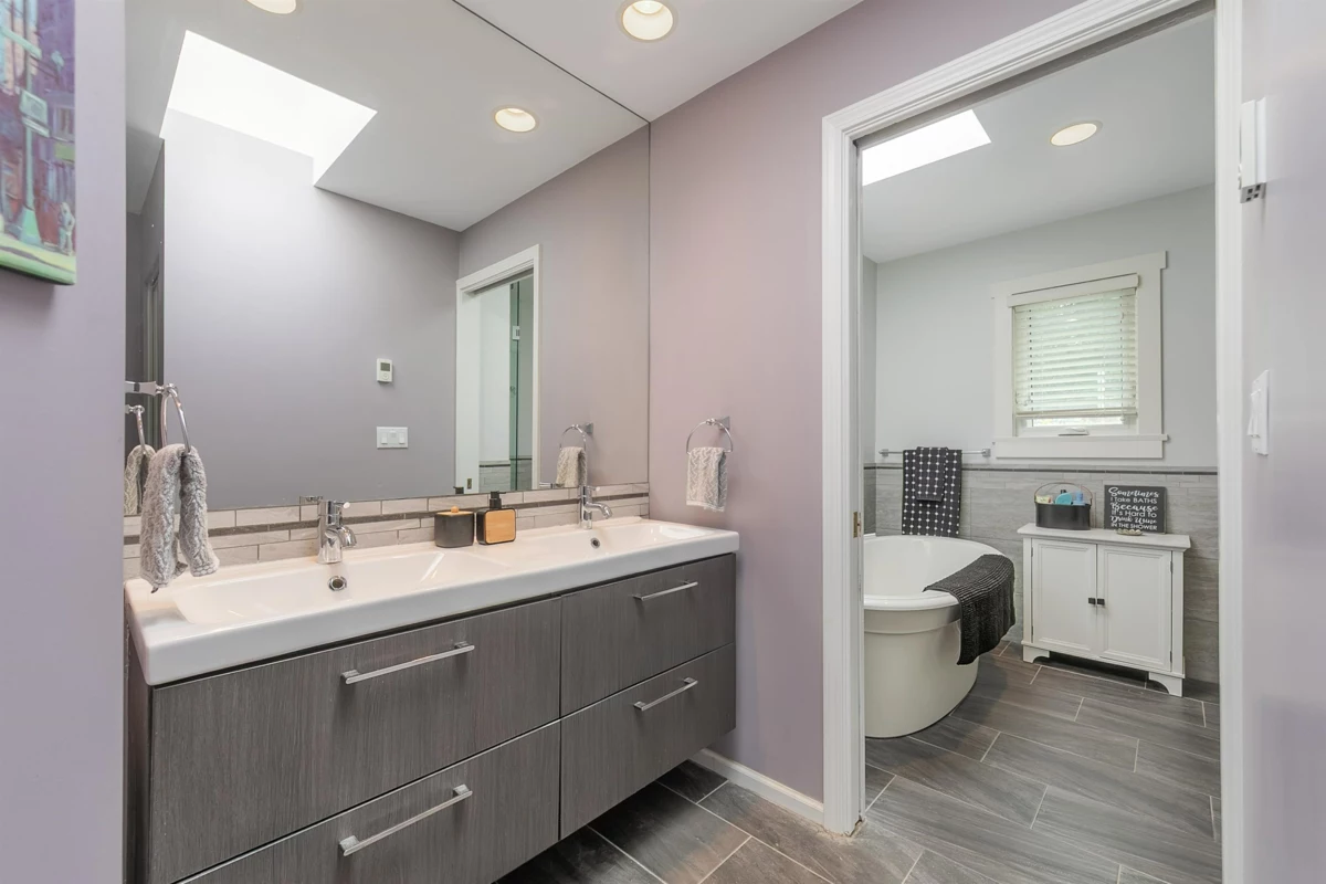 Garage Interior Photo of 4106 Canterbury Crescent, North Vancouver, BC