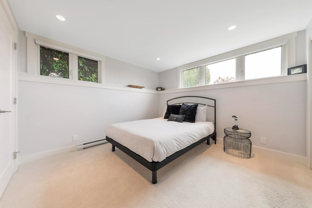 Hot Tub / Spa Photo of 4106 Canterbury Crescent, North Vancouver, BC