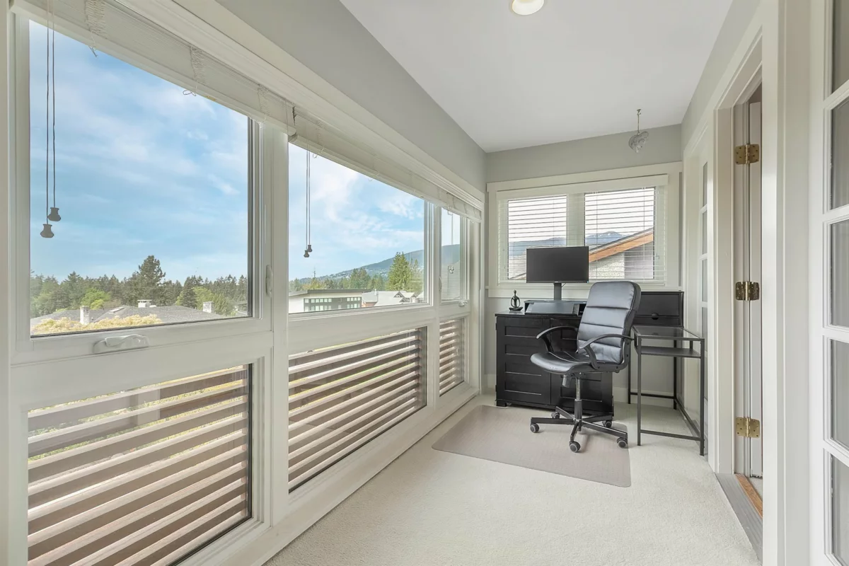 Mudroom Photo of 4106 Canterbury Crescent, North Vancouver, BC