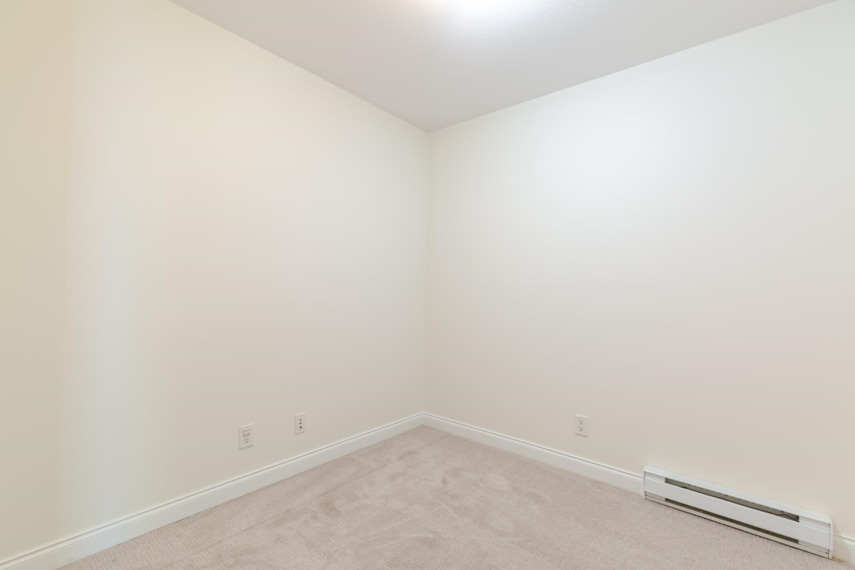 Entry Foyer Photo of 439 5660 201a Street, Langley, BC