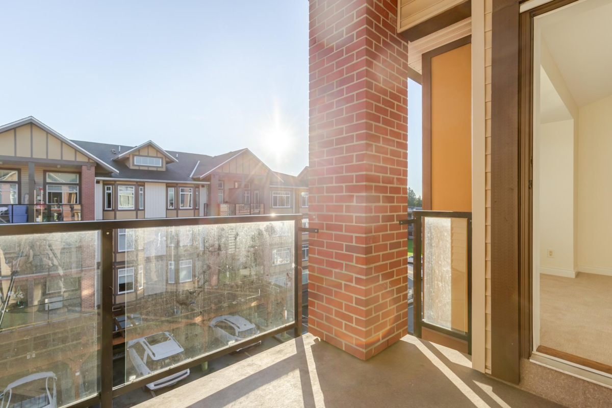 Outdoor Patio Photo of 439 5660 201a Street, Langley, BC