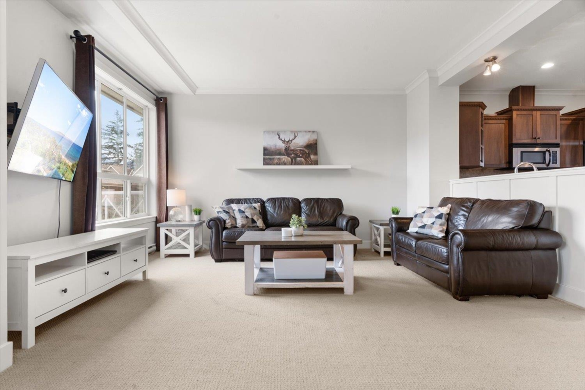 Family Room Photo of 25 5837 Sappers Way, Chilliwack, BC