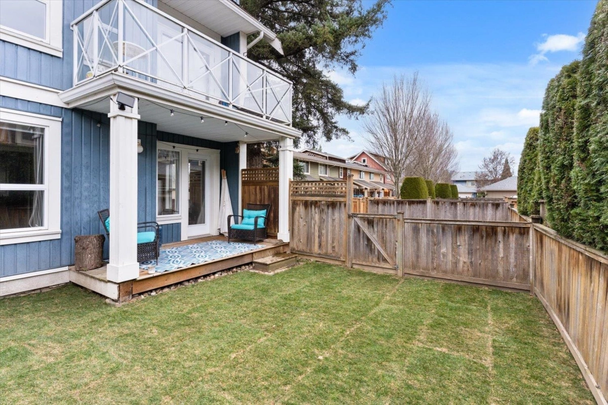 Front Yard Photo of 25 5837 Sappers Way, Chilliwack, BC