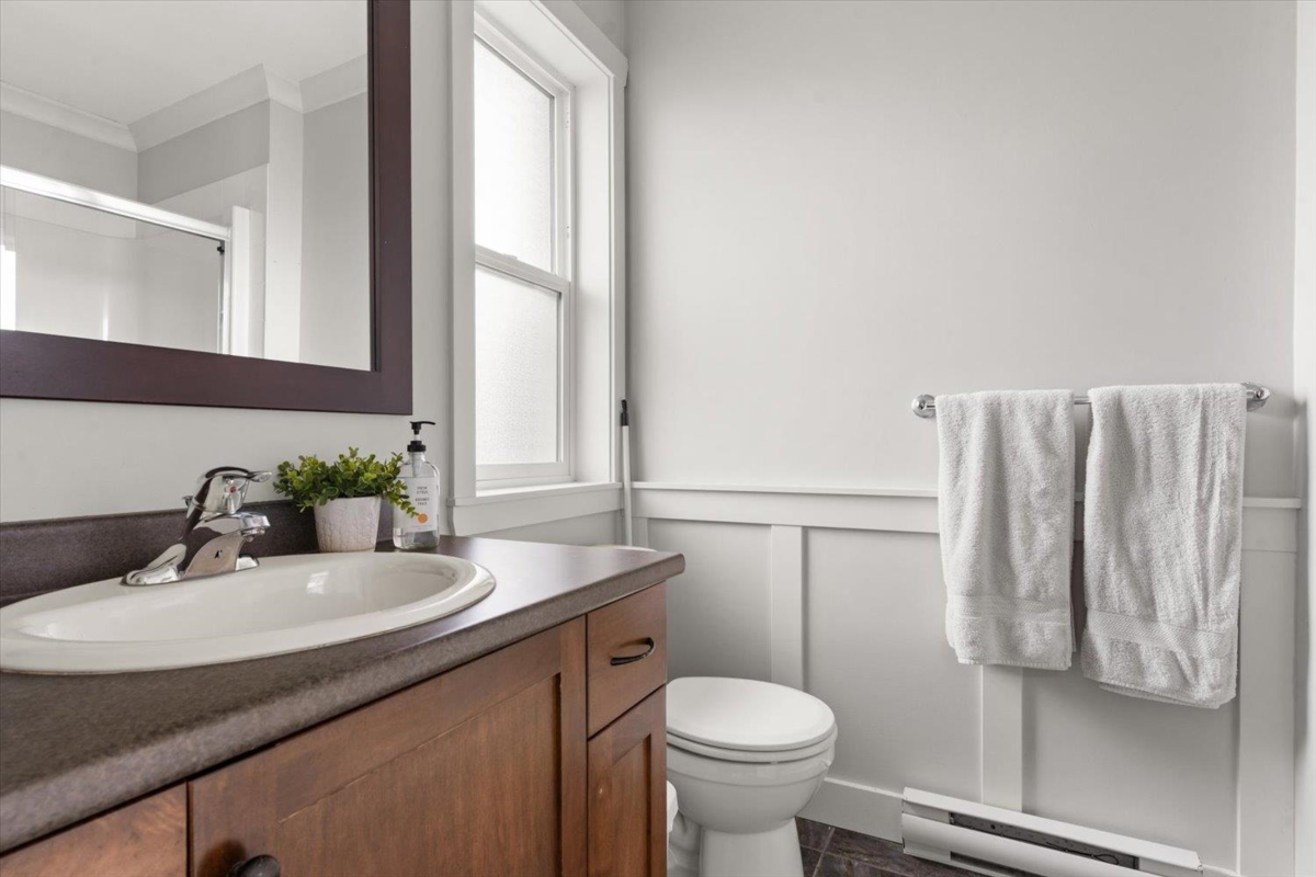 Laundry Room Photo of 25 5837 Sappers Way, Chilliwack, BC