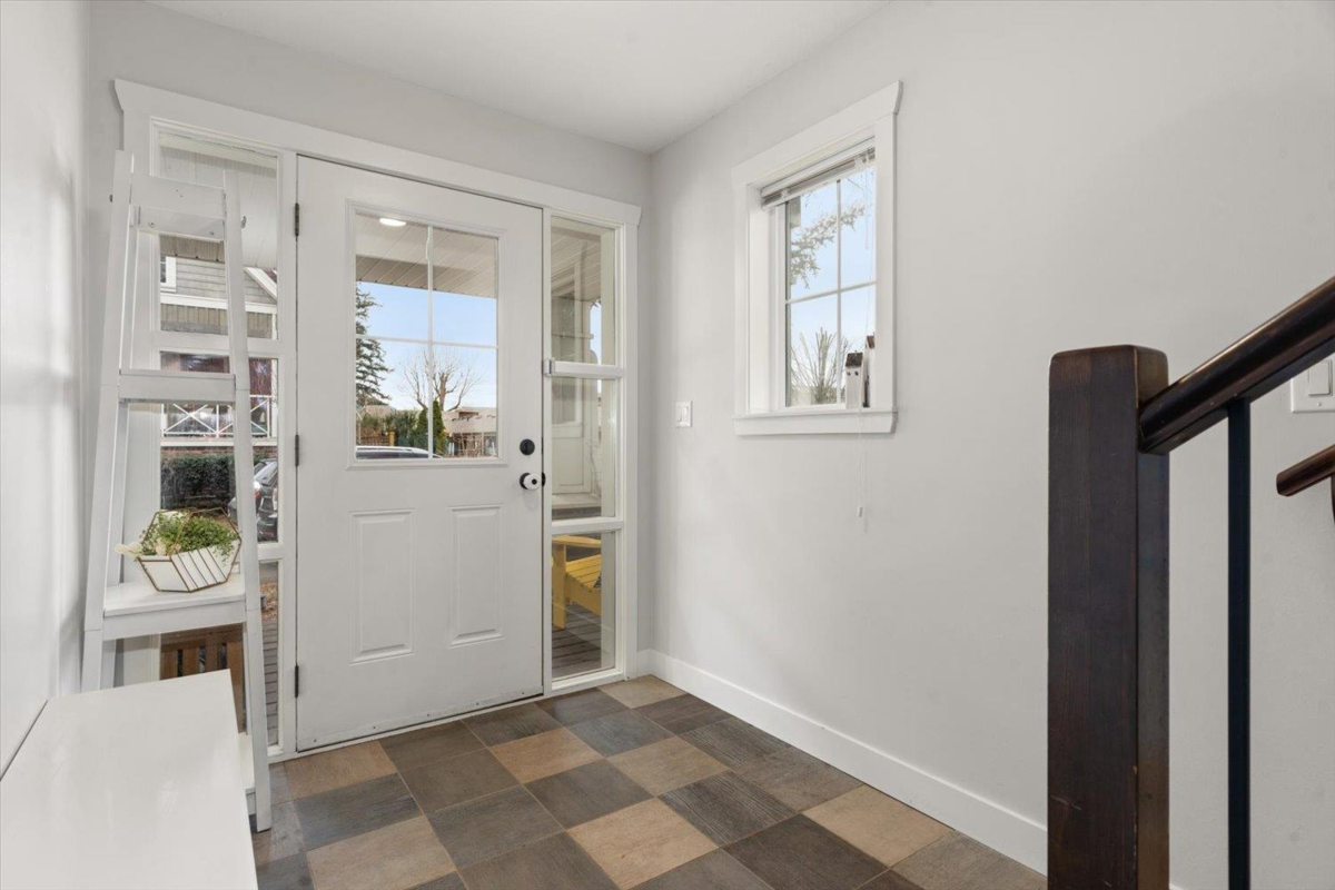 Living Room Photo of 25 5837 Sappers Way, Chilliwack, BC