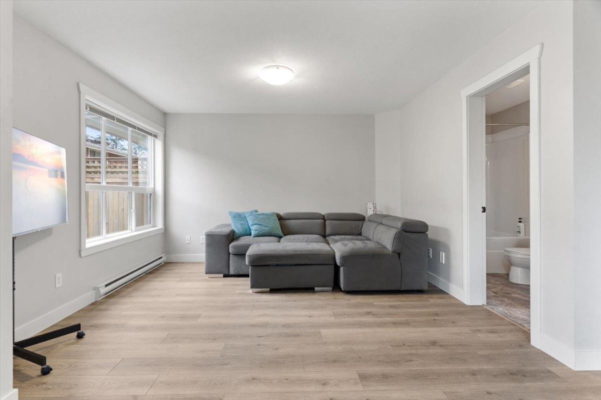 Outdoor Patio Photo of 25 5837 Sappers Way, Chilliwack, BC