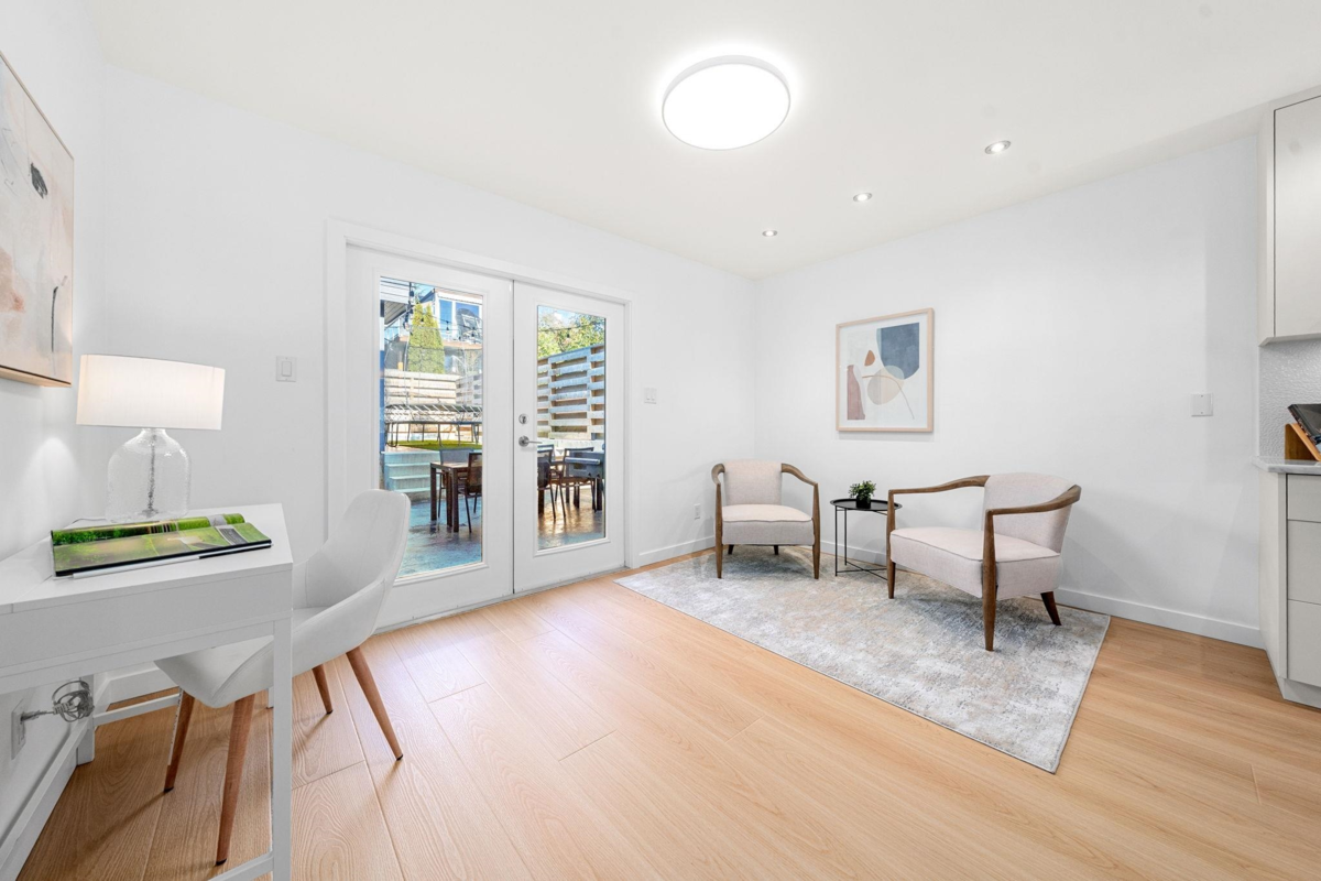 Bedroom 3 Photo of 256 W 5th Street, North Vancouver, BC