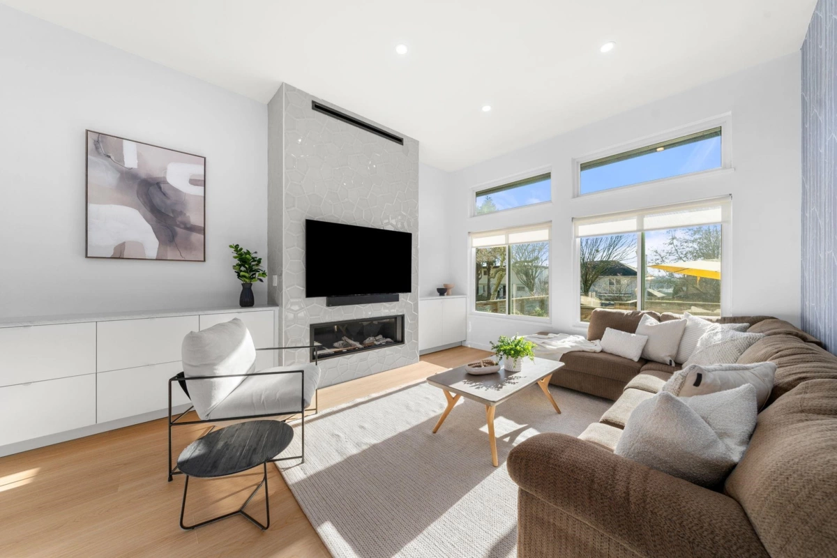 Family Room Photo of 256 W 5th Street, North Vancouver, BC