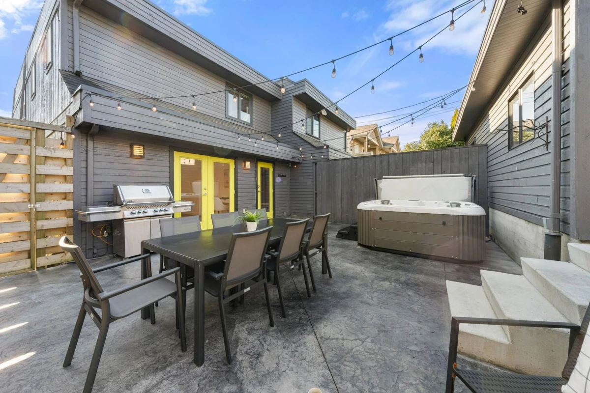Guest Bathroom Photo of 256 W 5th Street, North Vancouver, BC