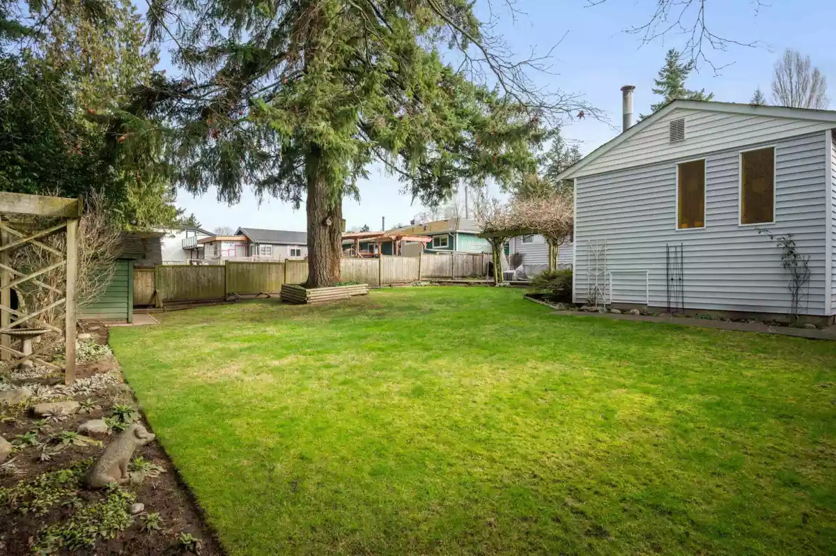 Front Yard Photo of 7901 110 Street, Delta, BC