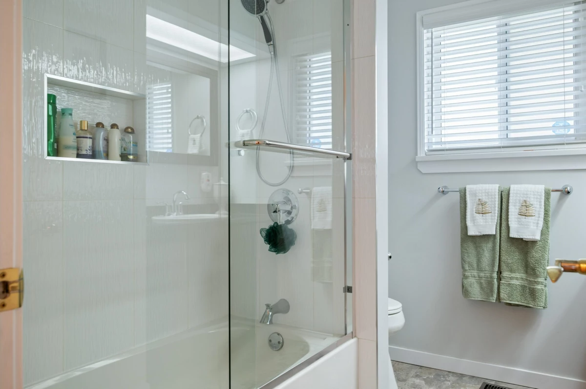 Garage Interior Photo of 7901 110 Street, Delta, BC