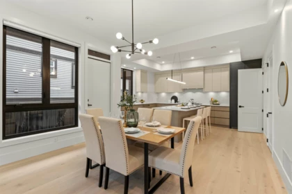 102 1038 Delestre Avenue, Coquitlam, BC