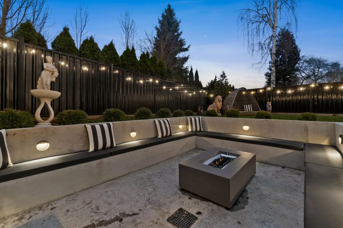 Fitness Center Photo Near 12686 25 Avenue, Surrey, BC