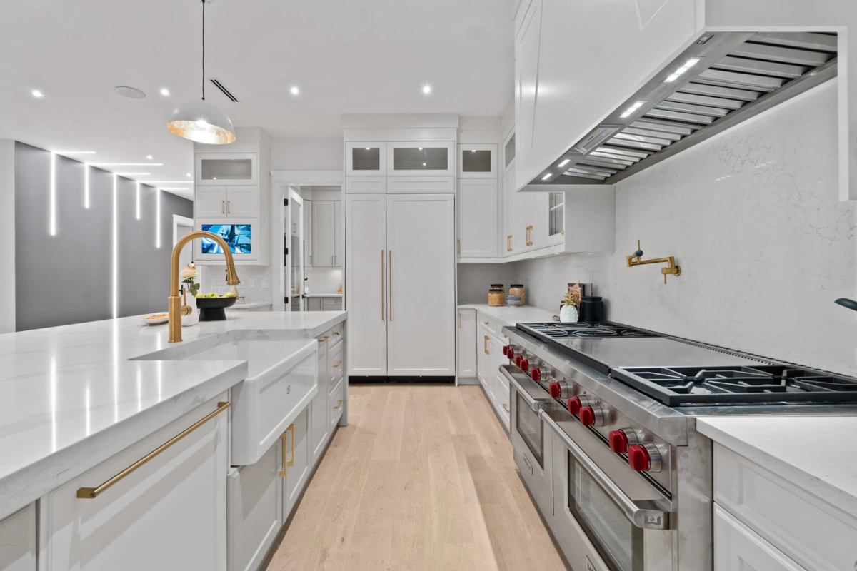 Guest Bathroom Photo of 12686 25 Avenue, Surrey, BC