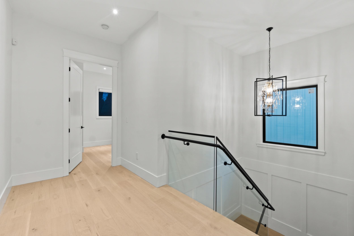 Mudroom Photo of 12686 25 Avenue, Surrey, BC