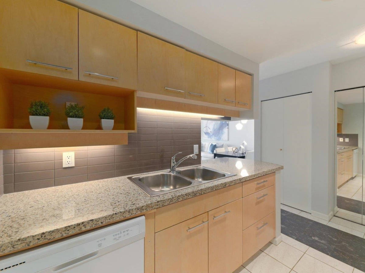 Primary Bedroom Photo of 10A 199 Drake Street, Vancouver, BC