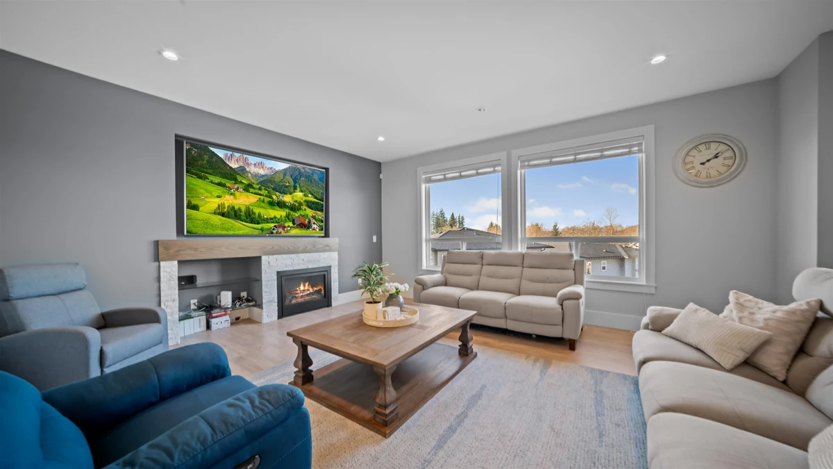 Breakfast Nook Photo of 14551 61 Avenue, Surrey, BC