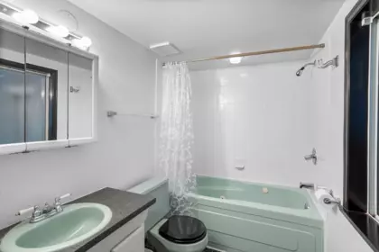 Mudroom Photo of 1408 Edinburgh Street, New Westminster, BC