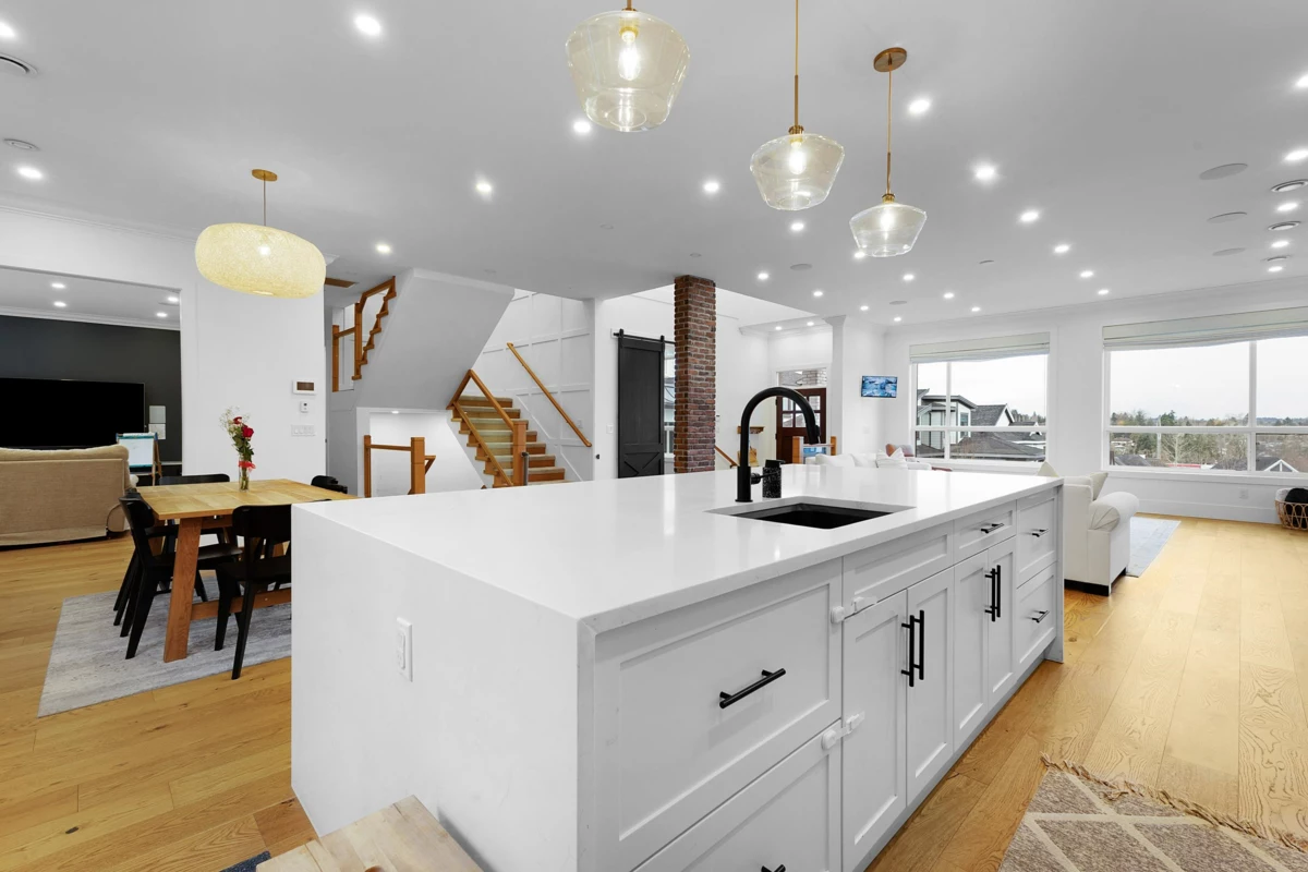 Entry Foyer Photo of 14910 62a Avenue, Surrey, BC