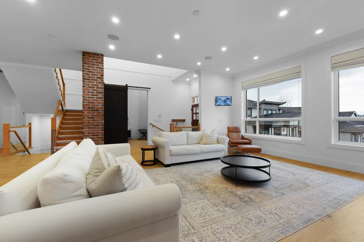 Guest Bathroom Photo of 14910 62a Avenue, Surrey, BC