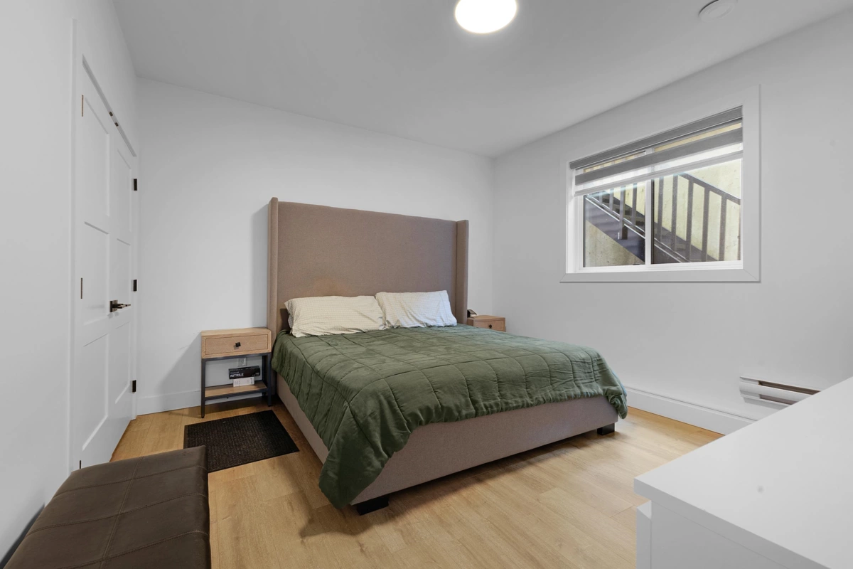 Hot Tub / Spa Photo of 14910 62a Avenue, Surrey, BC