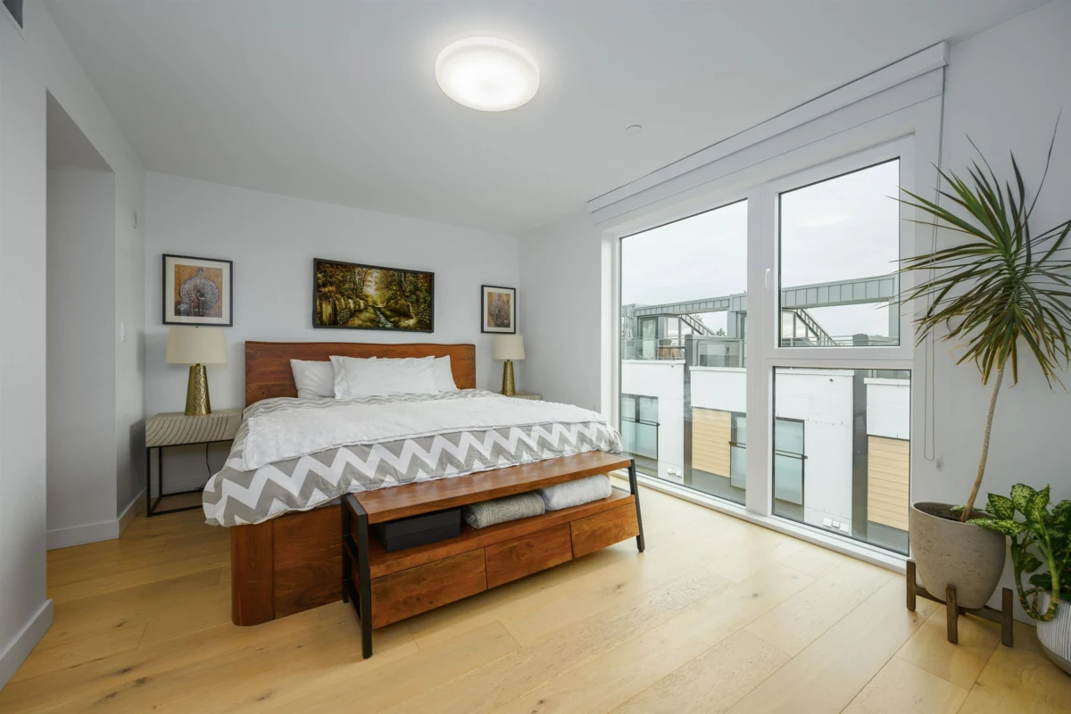 Bedroom 2 Photo of 206 649 E 3rd Street, North Vancouver, BC