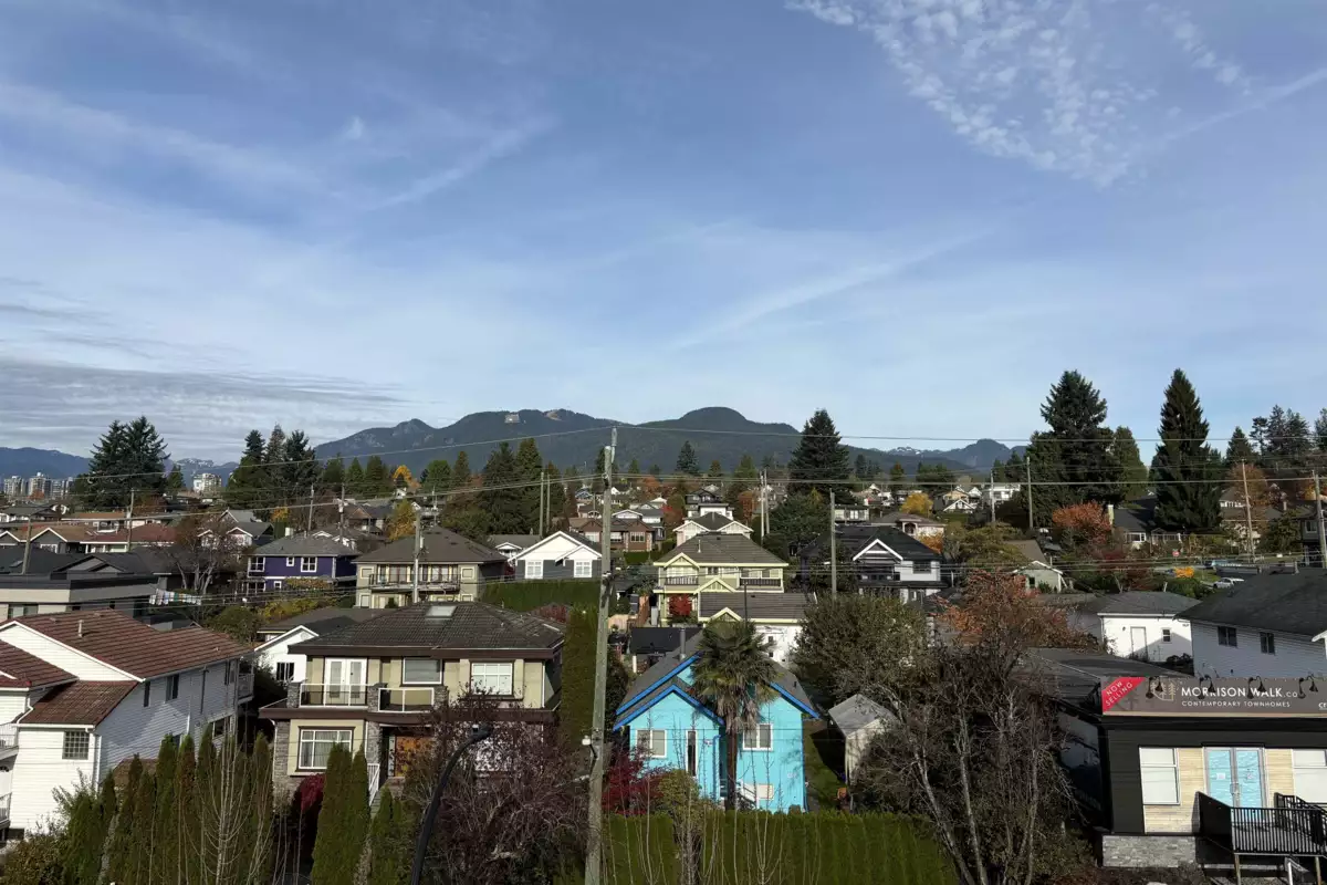 Garden / Landscaping Photo of 206 649 E 3rd Street, North Vancouver, BC
