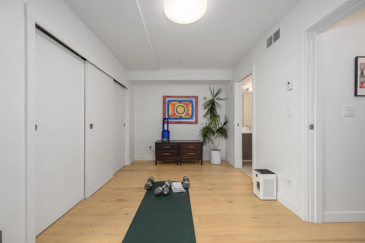 Office / Den Photo of 206 649 E 3rd Street, North Vancouver, BC